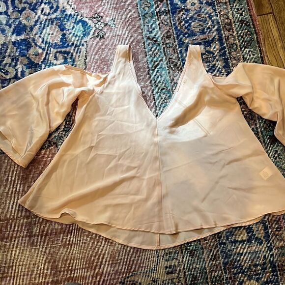 Amanda Uprichard silk peach cold shoulder top - Picture 5 of 5